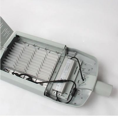 100 lm/W IP66 водонепроницаемый дорожный свет Наружное освещение 30W 50W 100W 150W Алюминиевая кобра